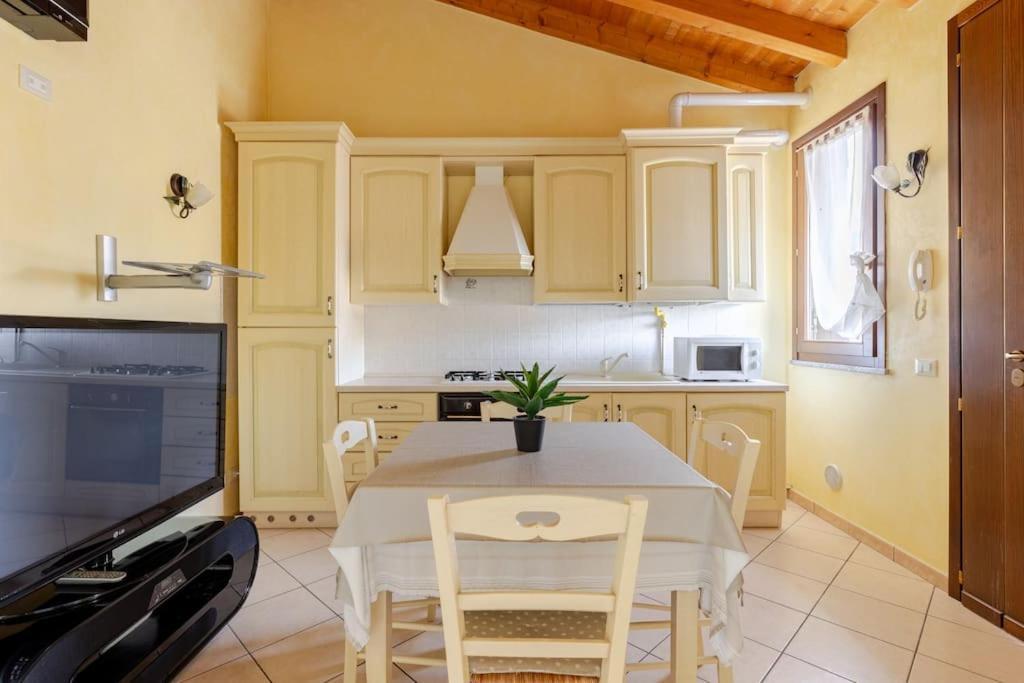 Elegance Apartment Ancient Rovere Sirmione Exterior photo